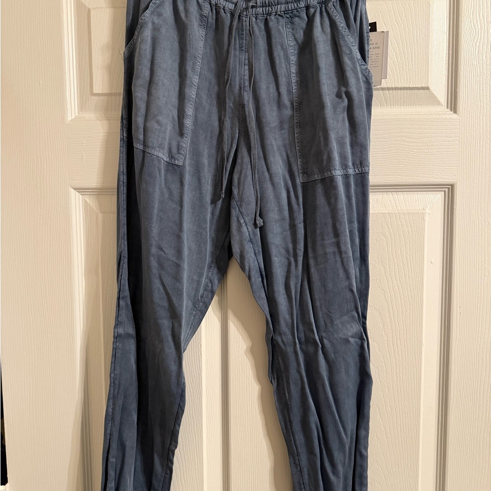 NWT O’Neill women’s denim joggers